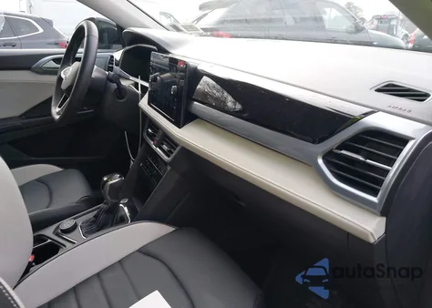 2025 Volkswagen Taos 1.5T Sel из США, поврежденный, VIN 3VV4C7B21SM020937